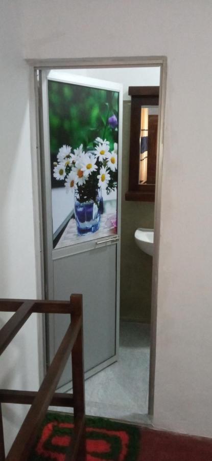 Impress Holiday Home Anuradhapura Esterno foto