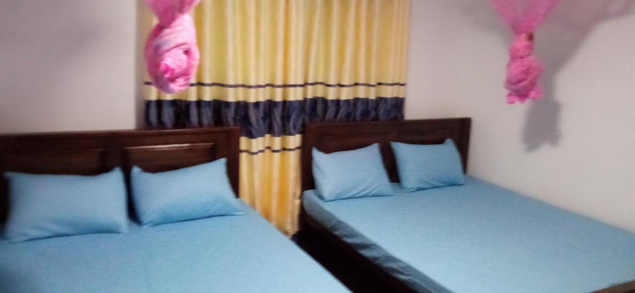 Impress Holiday Home Anuradhapura Esterno foto