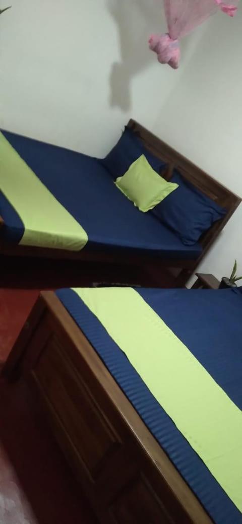 Impress Holiday Home Anuradhapura Esterno foto