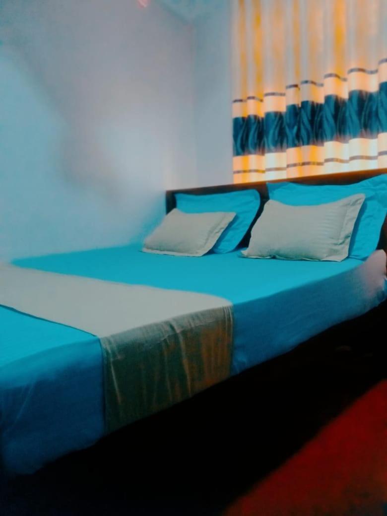 Impress Holiday Home Anuradhapura Esterno foto
