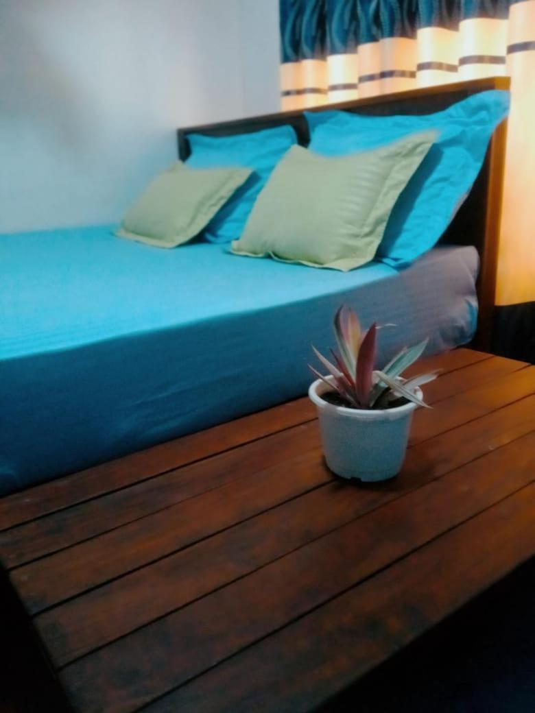 Impress Holiday Home Anuradhapura Esterno foto